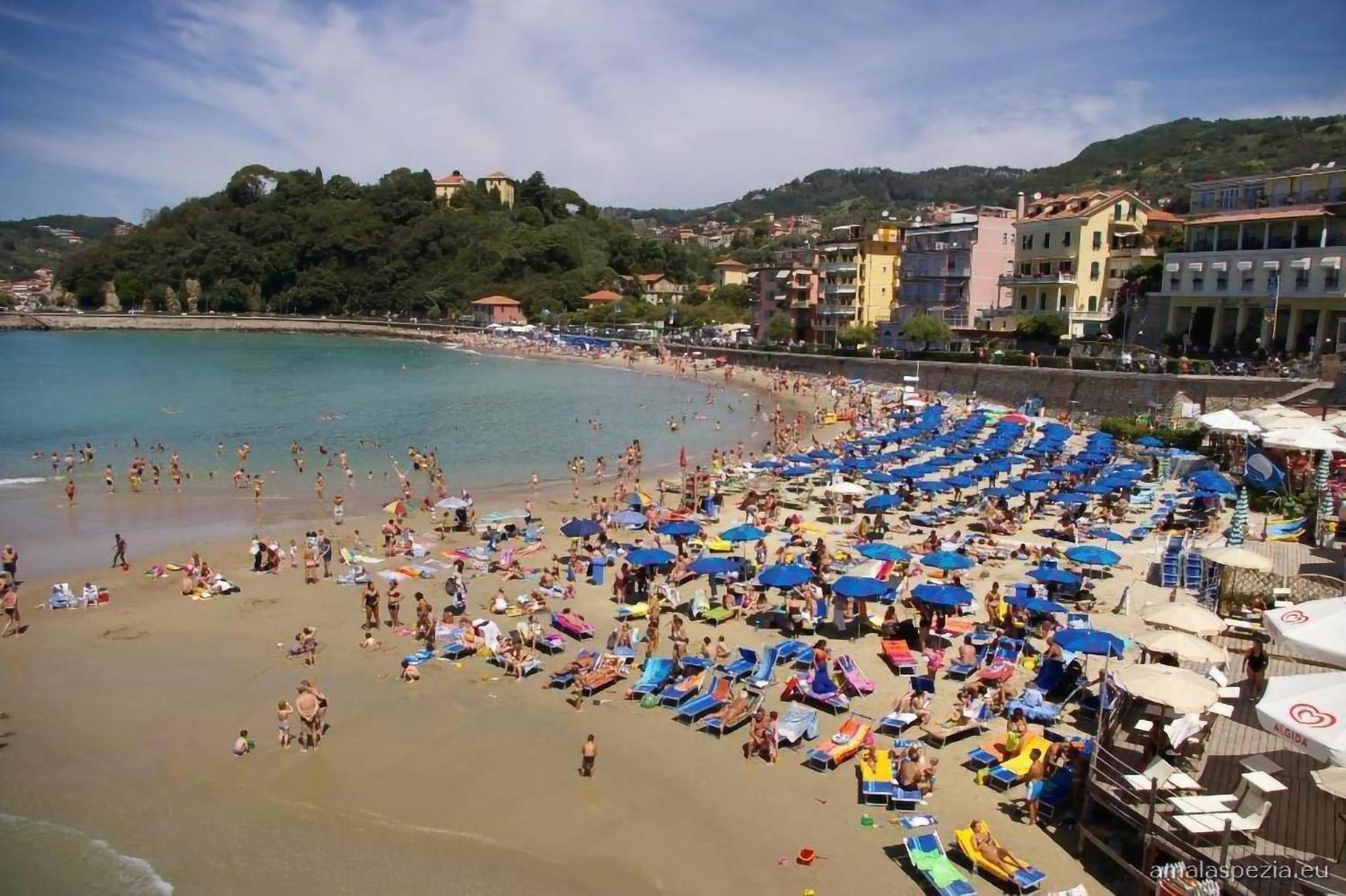 Affittacamere "In Piazzetta Da Vasco" Lerici Exteriör bild