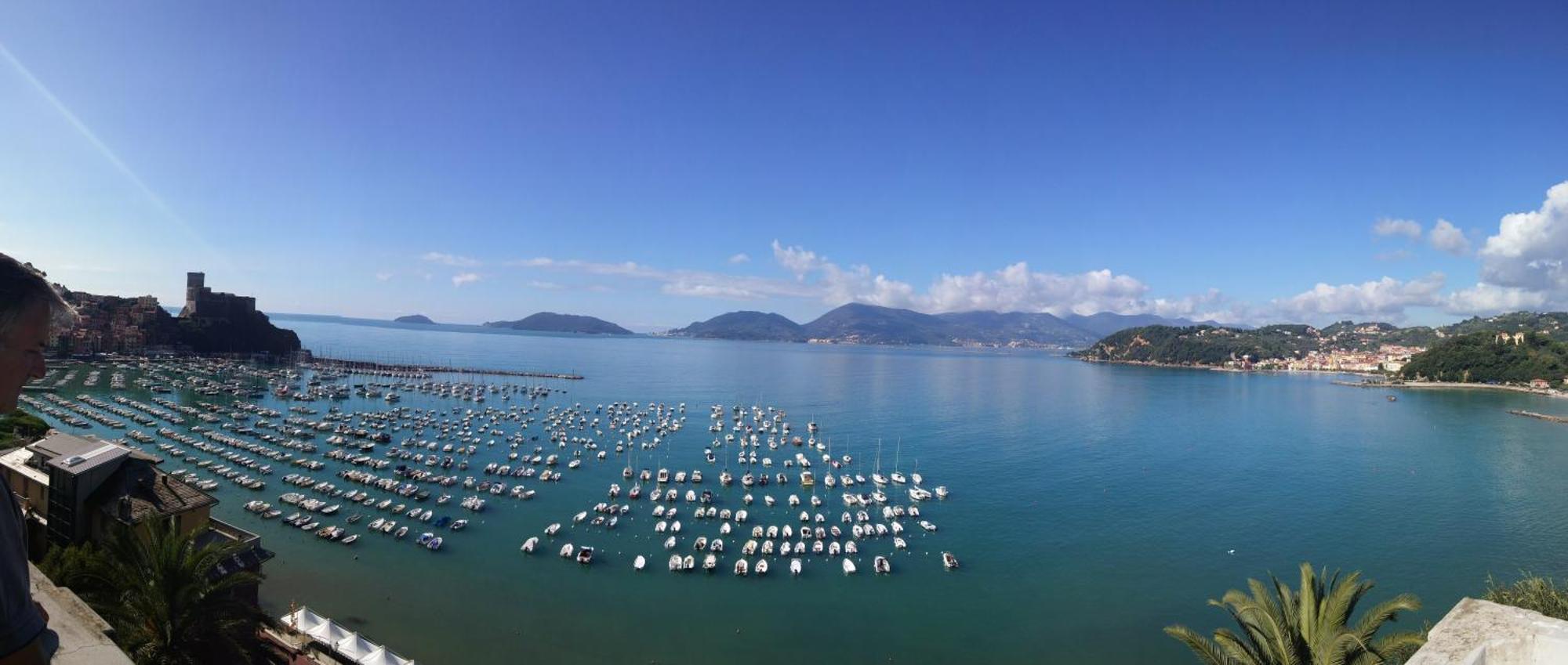 Affittacamere "In Piazzetta Da Vasco" Lerici Exteriör bild